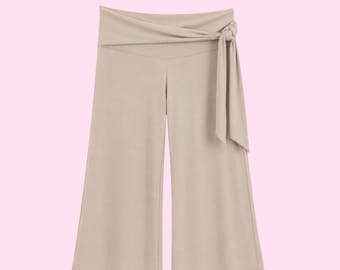 Hand-made low rise capris/guachos