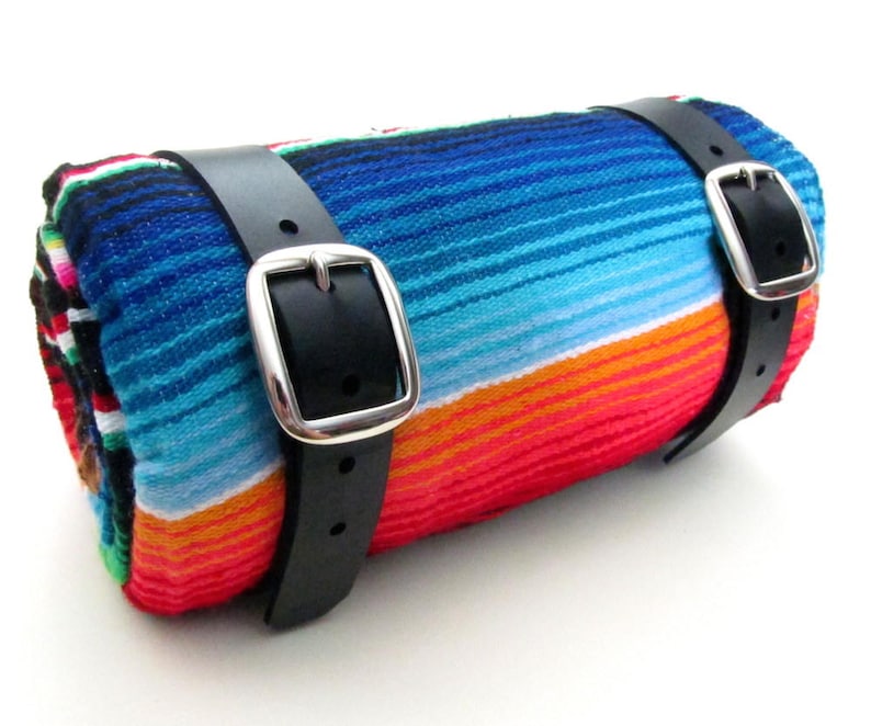 Rouleau de couverture en cuir / Accessoires de moto / Équipement de randonnée / Couverture Serape / Couverture de pique-nique / Couverture mexicaine / Équipement d'équitation / Équipement de camping Black