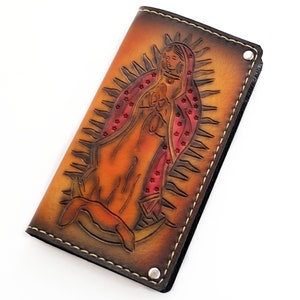 Cartera larga / Cartera de cuero para hombre / Diseño de la Virgen María hecho a mano / Cartera única / Virgen de Guadalupe / Cartera grabada / Icono católico
