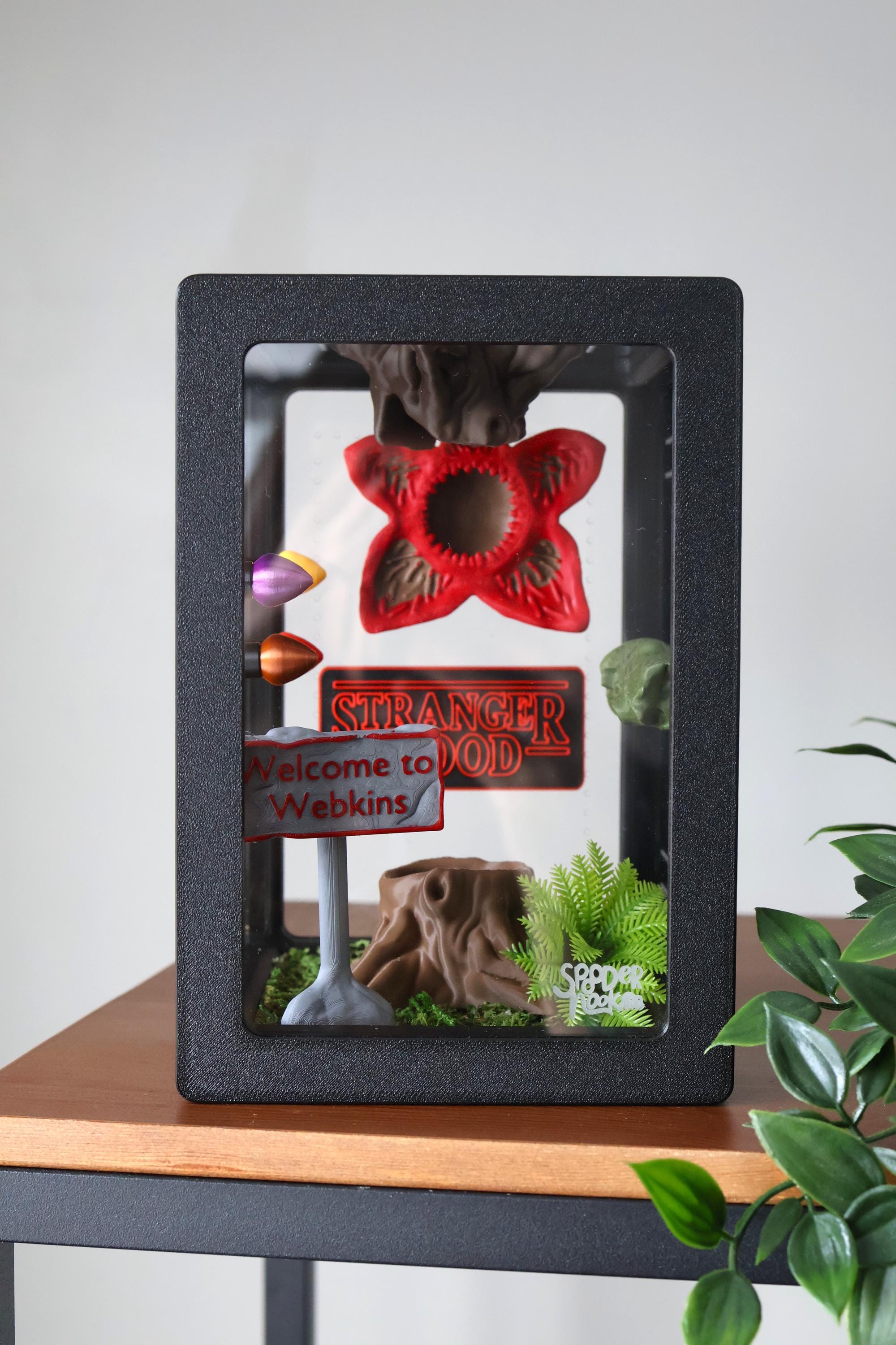 5x5x8 Fully Decorated Jumping Spider Enclosure – Stranger Spood