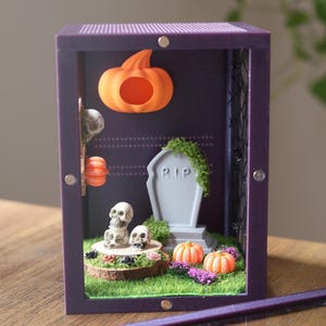 Versierde opening voorkant behuizing, Halloween-thema, spinnenkooi, behuizing springspin