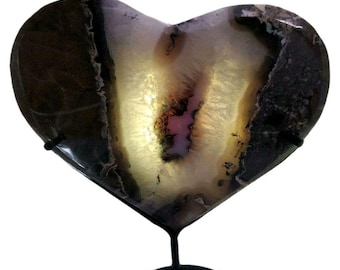 Volcano Agate Heart with Quartz Druzy • XL Polished Crystal Heart • Strong UV Reactive • 2267 g (4.16 lb) • 9 × 7 × 1.5 in • Mounted Display