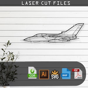 Puede incluir: Descarga digital de arte de línea en blanco y negro de un avión de combate. El archivo está disponible en los formatos CDR, AI, SVG, DXF y PDF. Archivos de corte por láser.