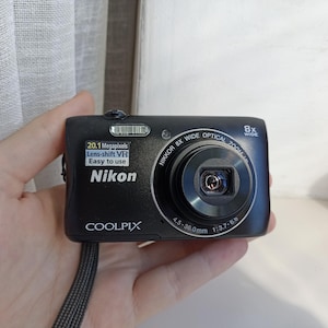 Nikon Coolpix S3700 Black 20.1MP digital compact camera WORKing FULL Set