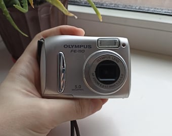 Olympus Fe-110 Silver 5.0MP digital compact camera WORKing CHEAP