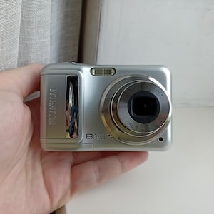 Fujifilm FinePix A850 Silver 8.2MP digital compact camera WORKing FULL Set BOX