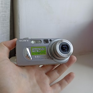 Sony Cyber-Shot DSC-P10 Silver 5.0MP digital compact camera WORKing FULL Set