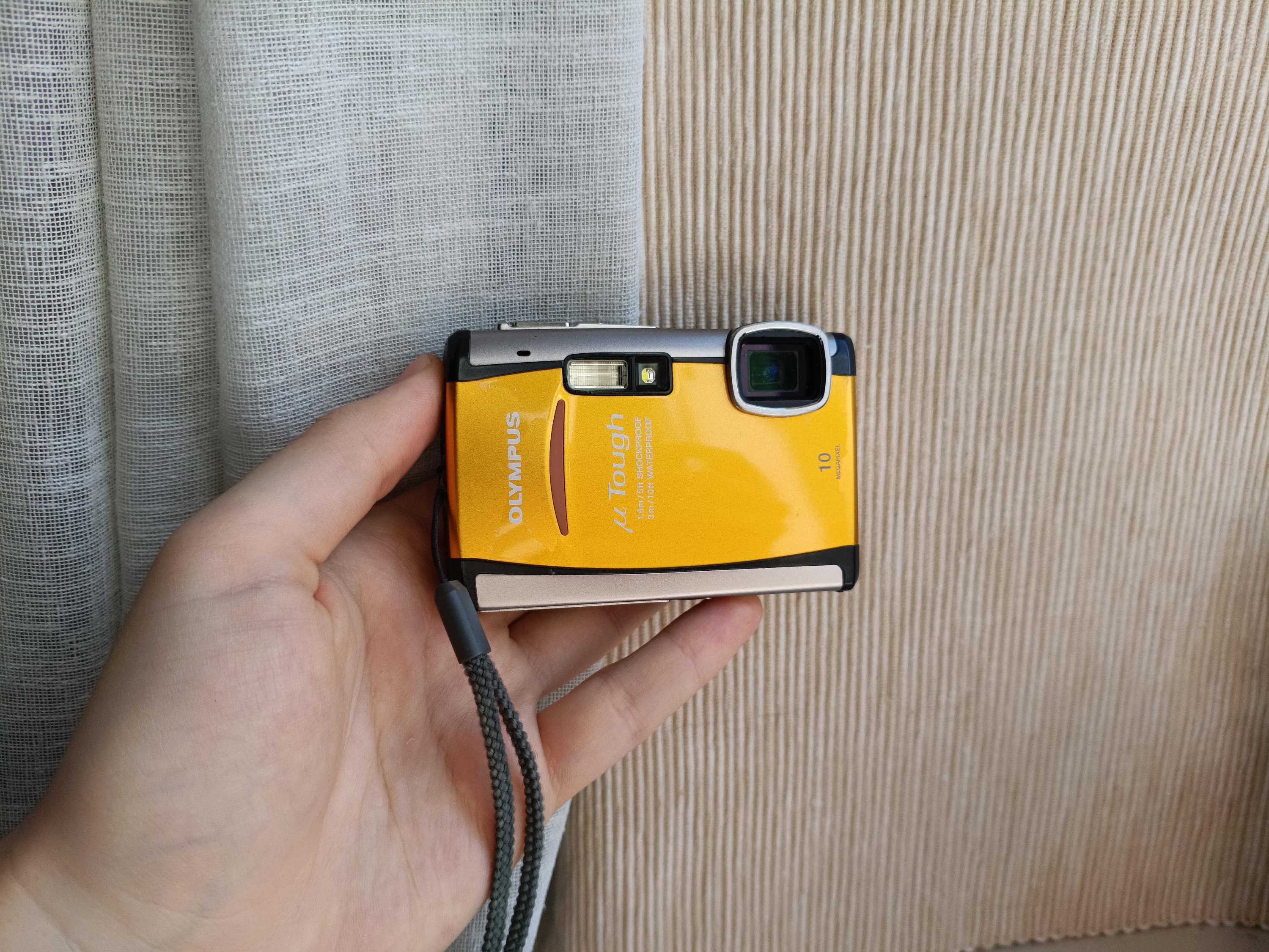 RARE Yellow Olympus Stylus Tough-6000 10.0MP Digital Compact