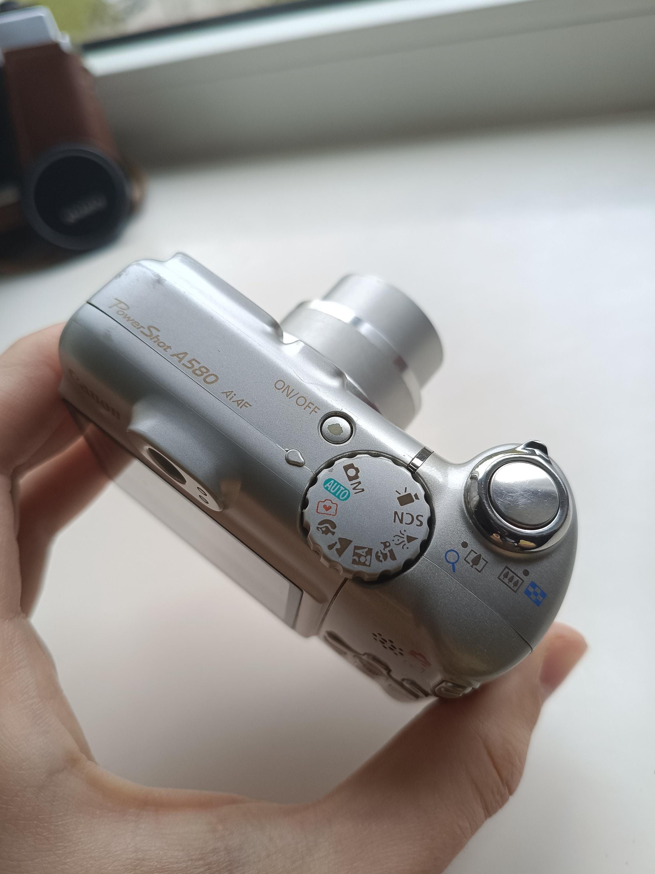 Canon Powershot A580 Silver 8.0MP Digital Compact Camera Working