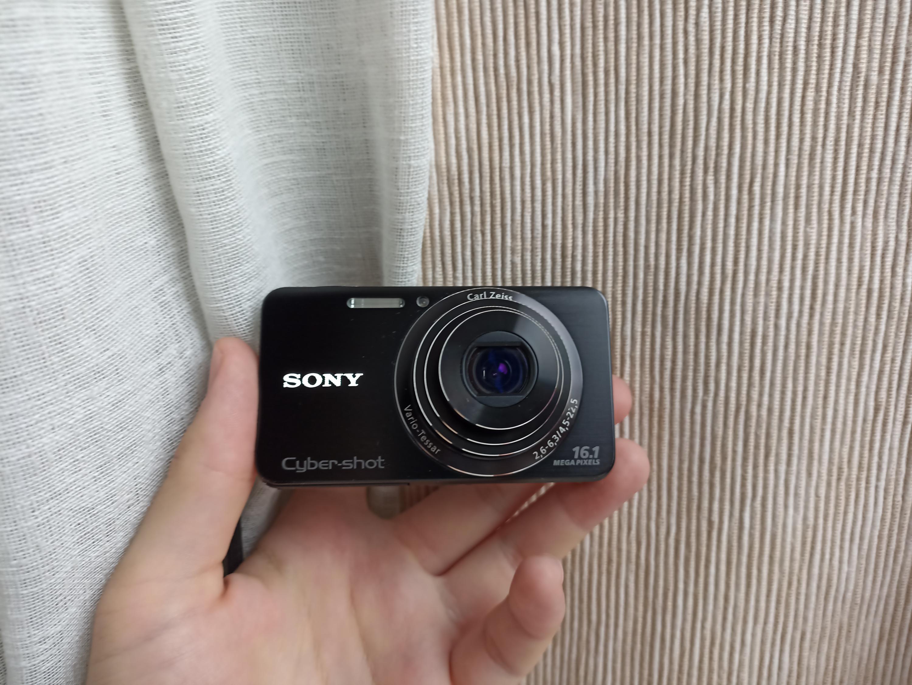 Sony Cyber-shot DSC-W630 Black 16.1MP Digital Compact Camera