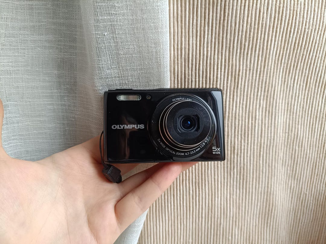 Olympus VG-180 STYLUS Black 16.0MP Digital Compact Camera Working