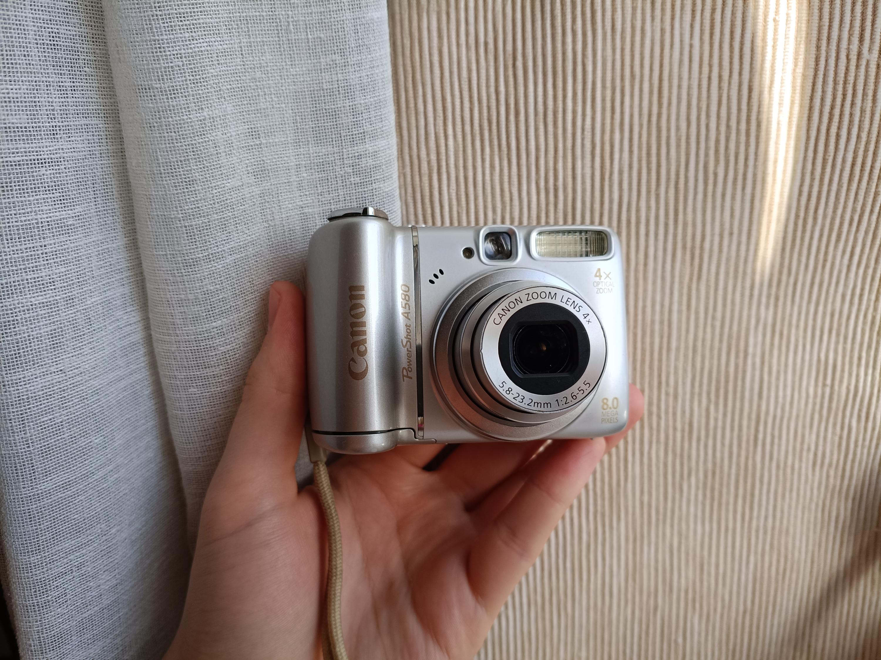 Canon Powershot A580 Silver 8.0MP Digital Compact Camera Working 