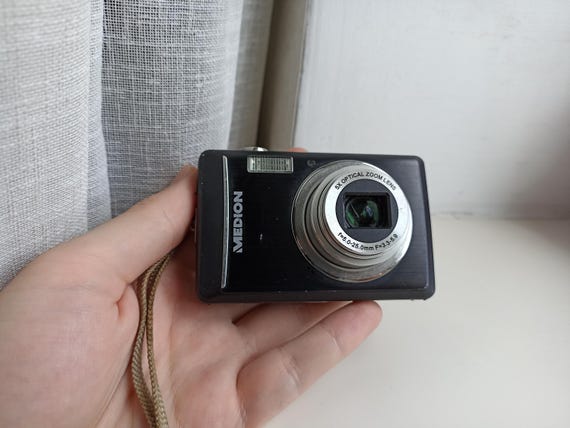Medion MD 86295 Black Digital Compact Camera Working Full