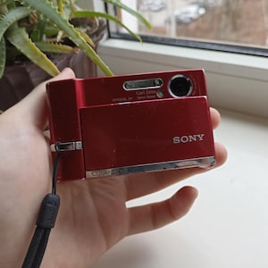 Cámara compacta digital Sony Cyber-shot DSC-T50 roja de 7,2 MP, RARA, FUNCIONA, CONJUNTO COMPLETO