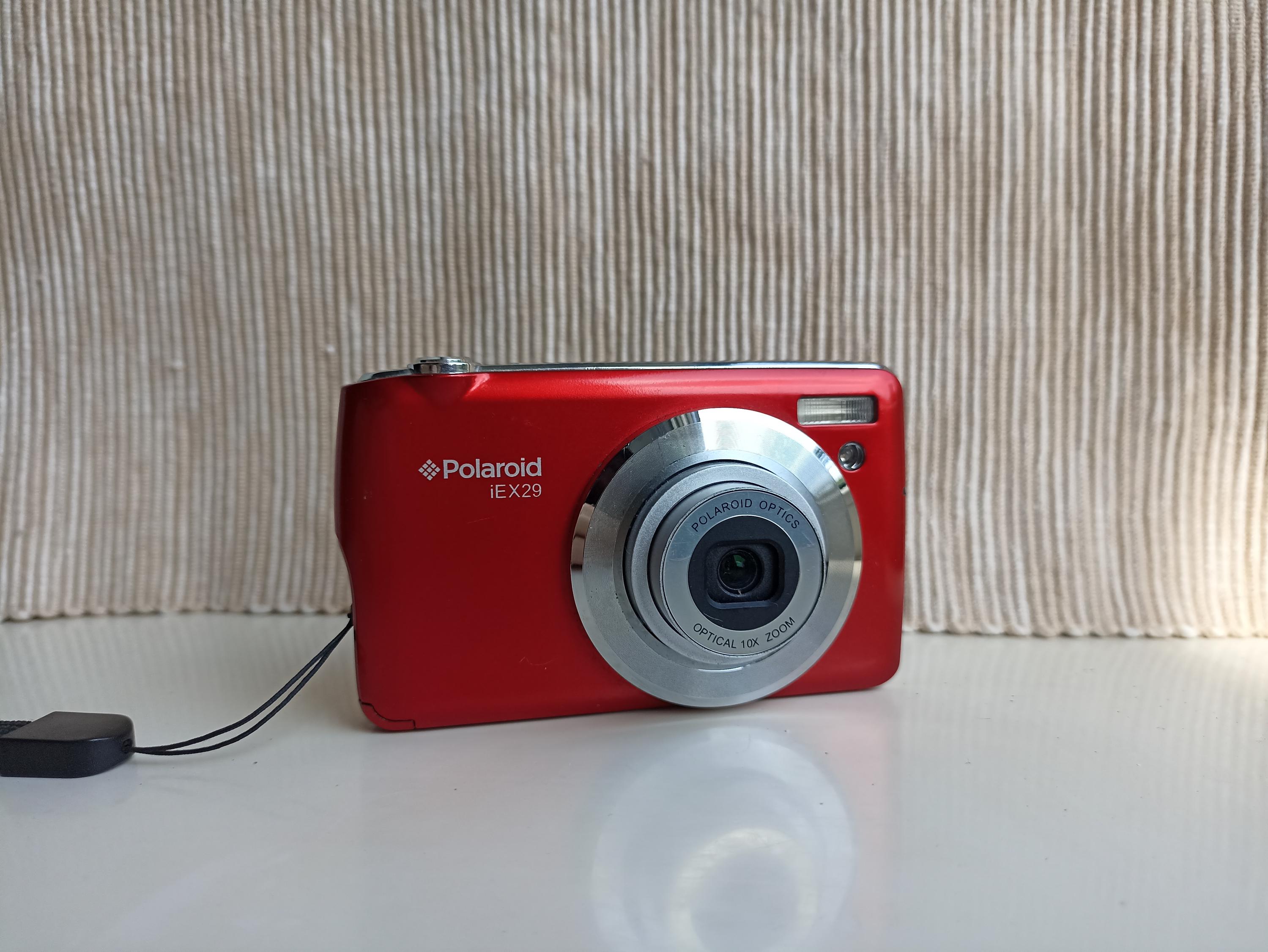 RARE RED Polaroid Iex29 18.0MP Digital Compact Camera Working FULL