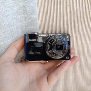 Samsung PL150 Black 12.4MP Selfie Screen digital compact camera WORKing Full Set