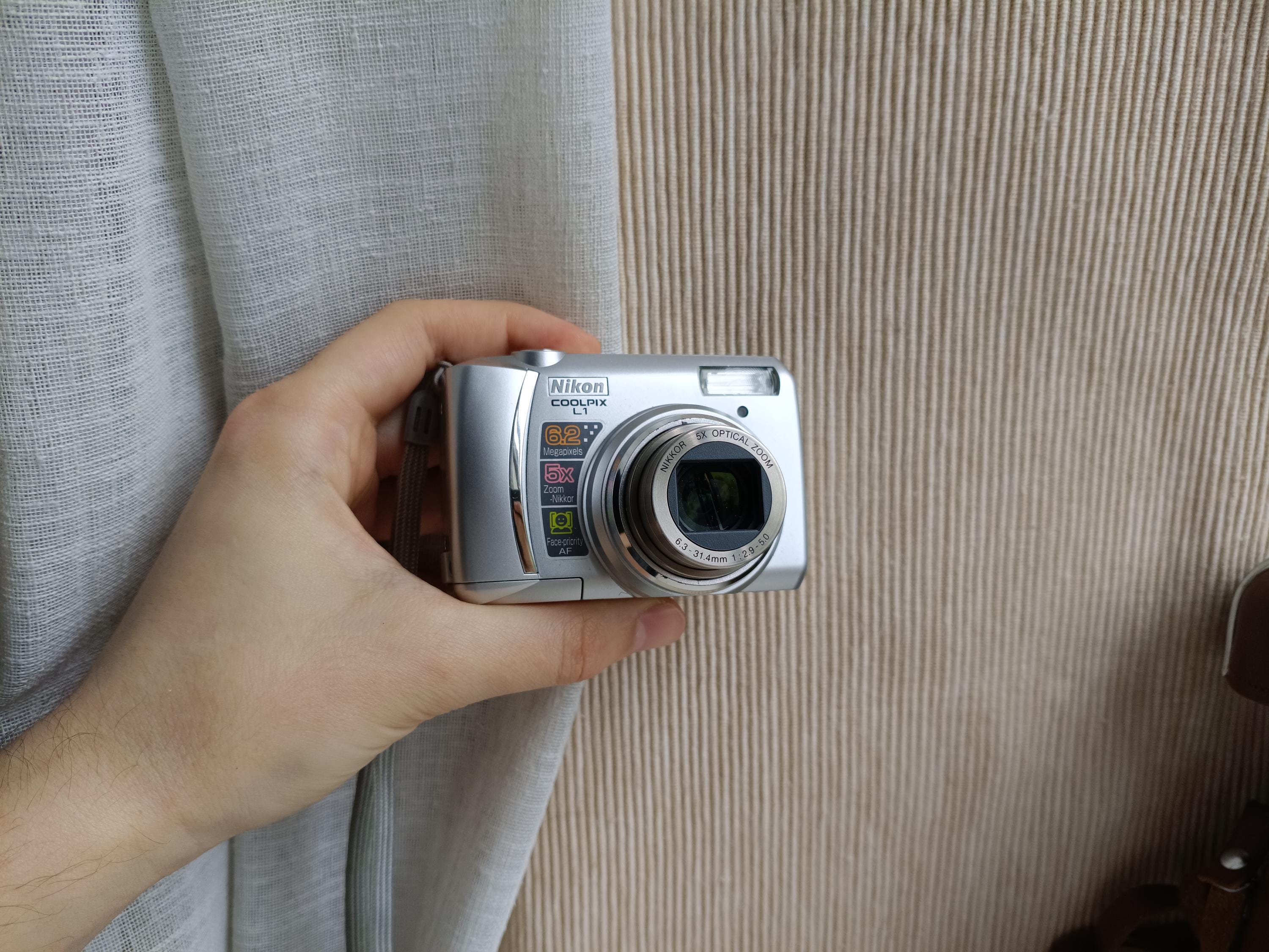 Nikon ニコン COOLPIX L1 シルバー Amazon | Nikon デジタルカメラ
