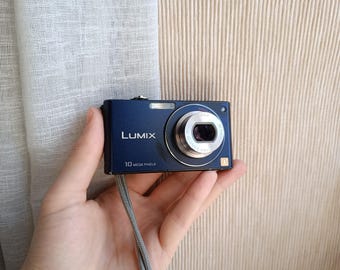 RARE Blue Panasonic Lumix DMC-FX37 10.1MP digital compact camera WORKing Full Set