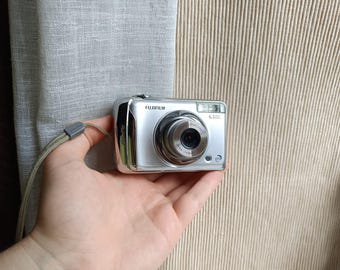 Fujifilm Finepix A800 Silver 8.3MP Digital Compact Camera Working