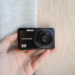 オリンパス VG-150 D-735 ブラック 12.0MP デジタルコンパクトカメラ 動作確認済み フルセット