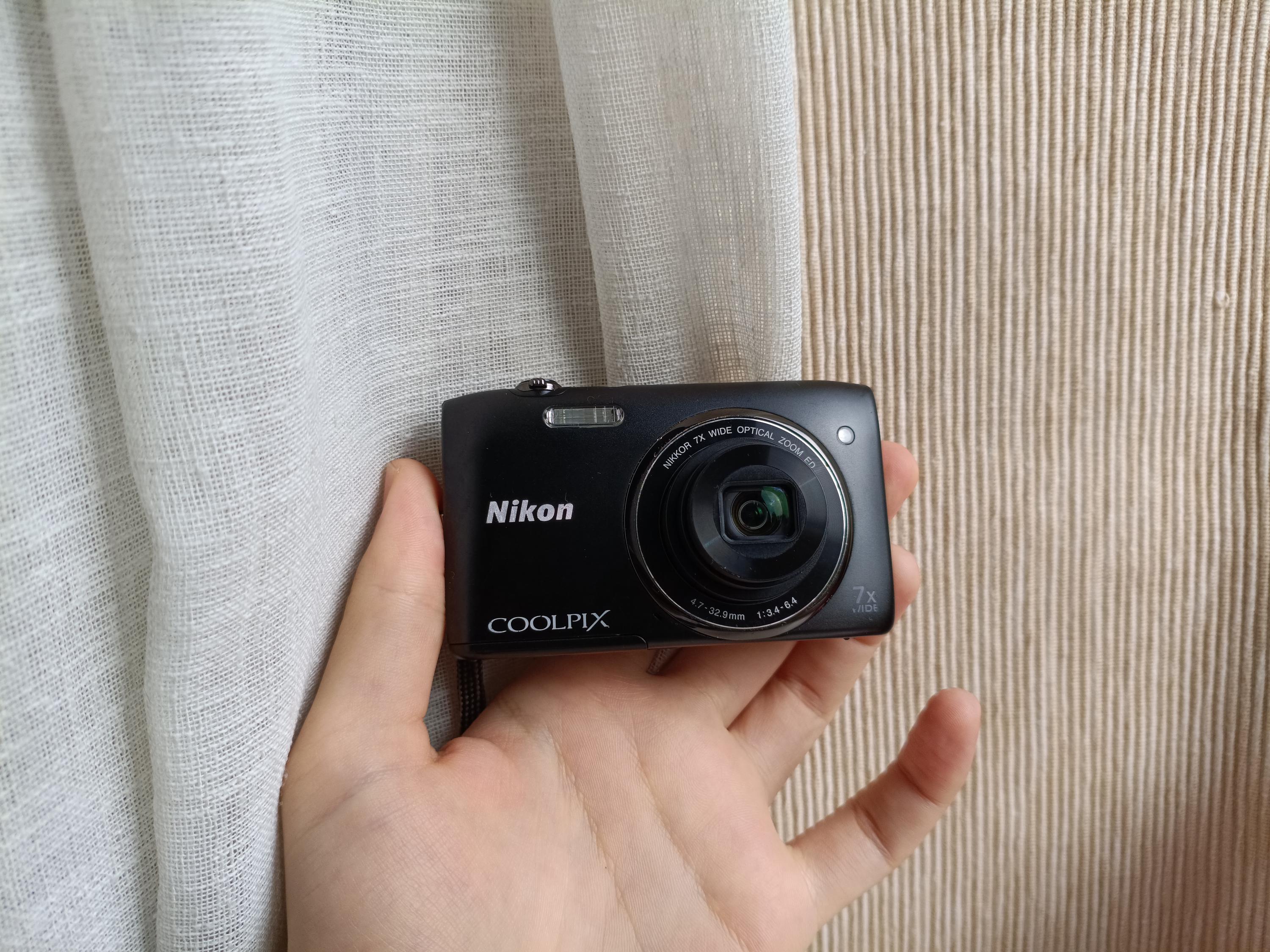 Nikon Coolpix S3400 Black 20.1MP Digital Compact Camera Working 