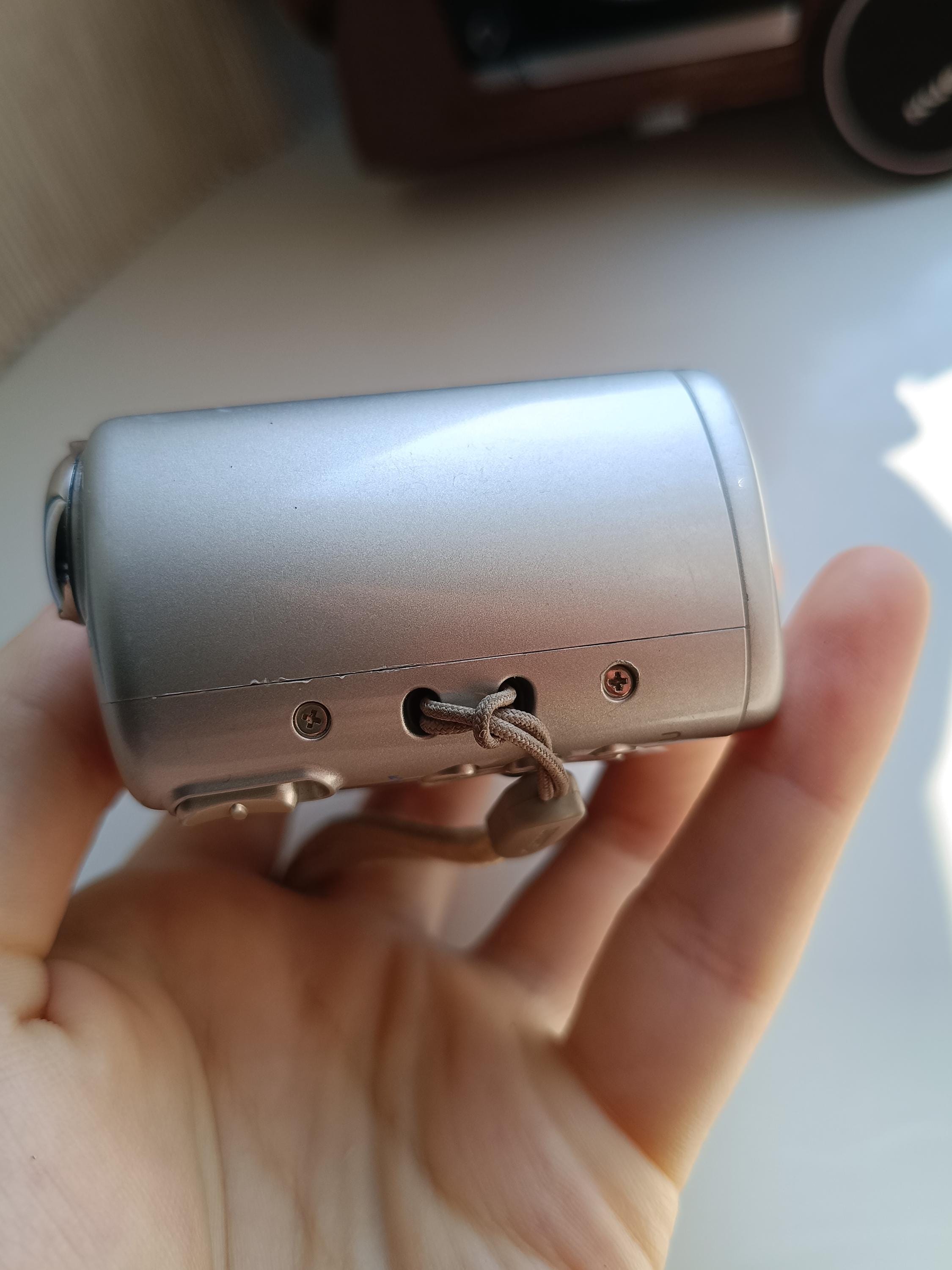 Buy Canon Powershot A580 Silver 8.0MP Digital Compact Camera