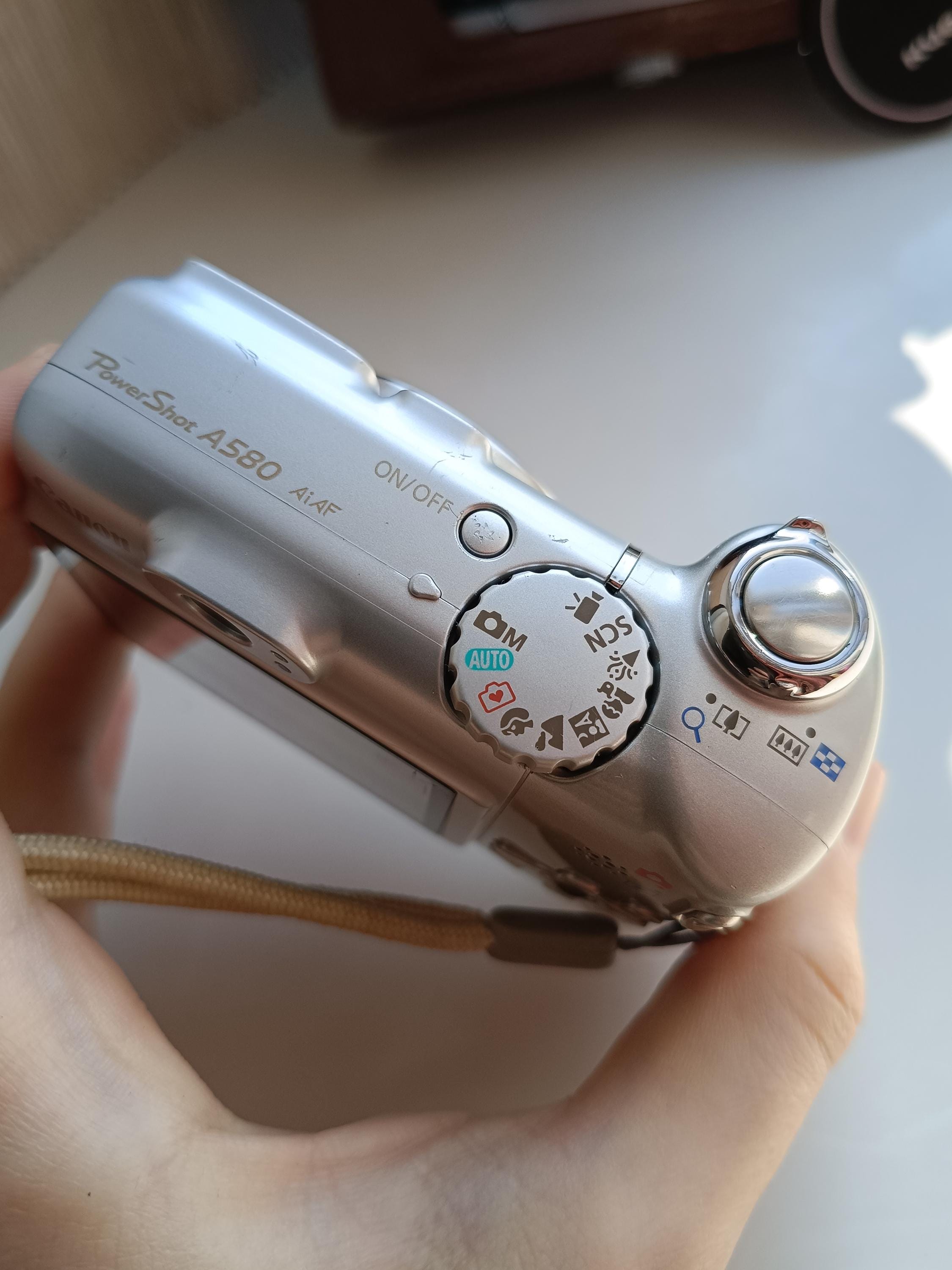 Canon Powershot A580 Silver 8.0MP Digital Compact Camera Working