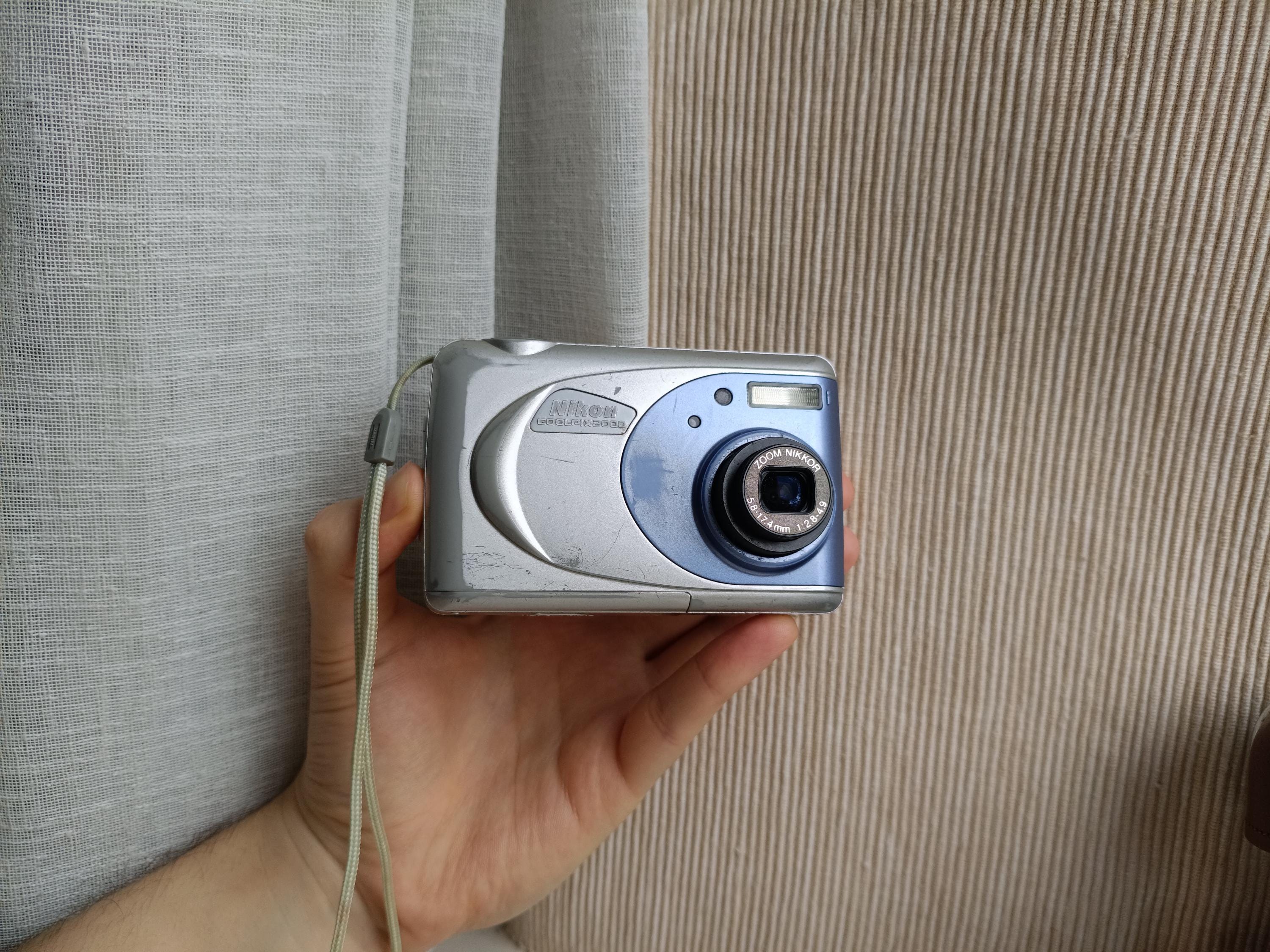Nikon Coolpix 2000 - Etsy