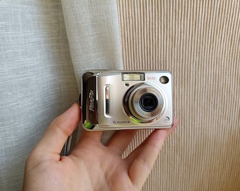 Cámara compacta digital Fujifilm FinePix A500 Plata 5.1MP FUNCIONANDO Conjunto completo