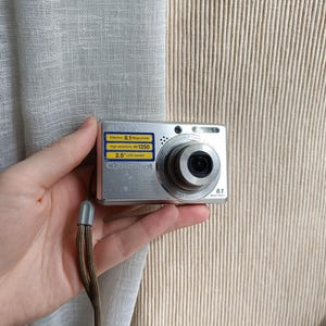 Sony Cyber-Shot DSC-S750 Silver 7.2MP digital compact camera WORKing FULL set