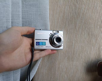 Fujifilm Finepix Z5 CCD Digital Camera Y2K Retro Compact With