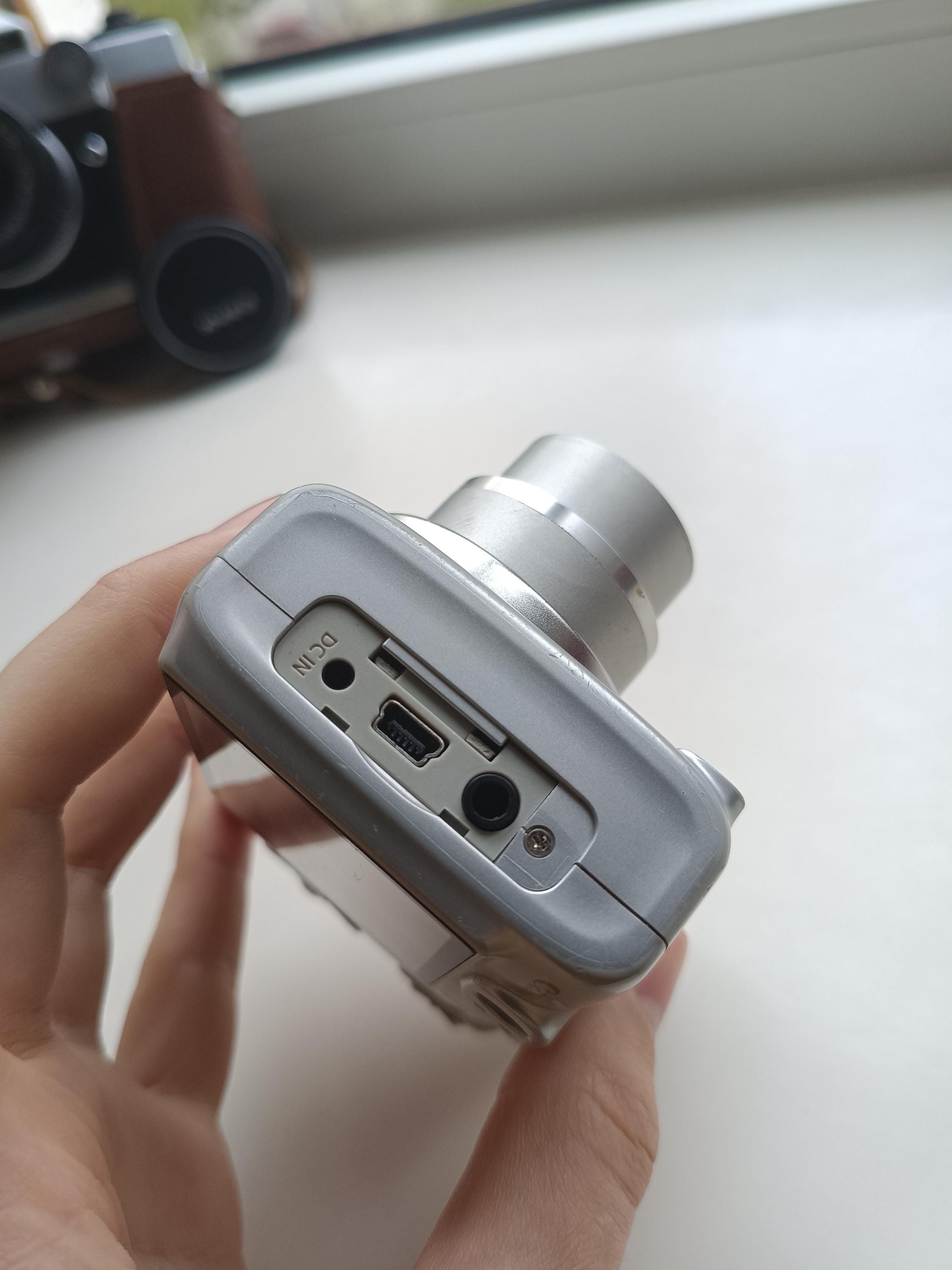 Canon Powershot A580 Silver 8.0MP Digital Compact Camera Working