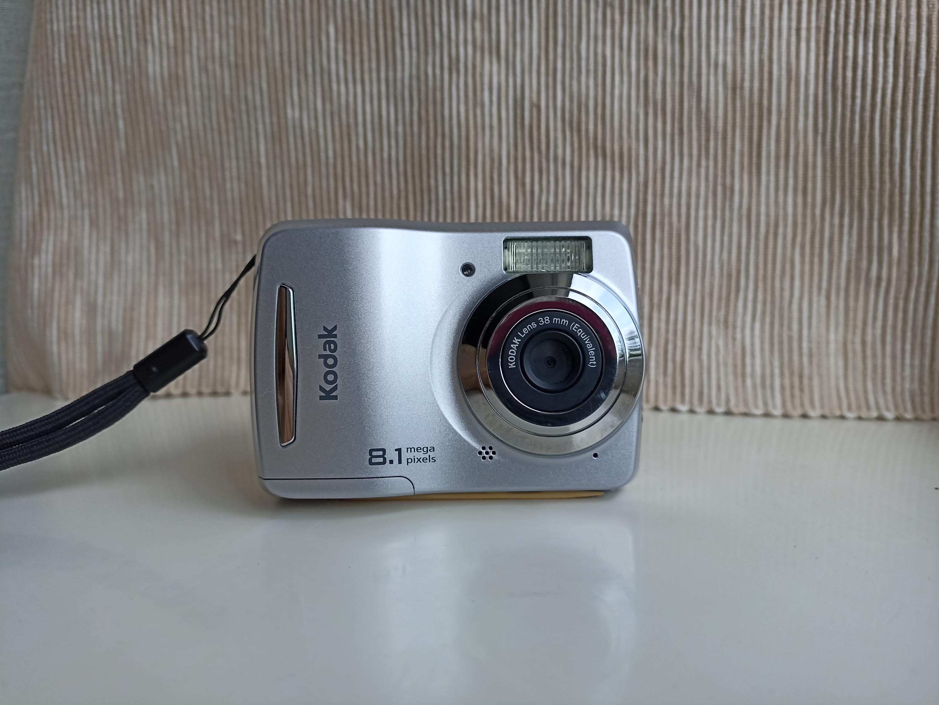 ジャンク4台 Kodak EASY SHARE デジタルカメラ ジャンク4台 Kodak EASY SHARE デジタルカメラ ジャンク4台