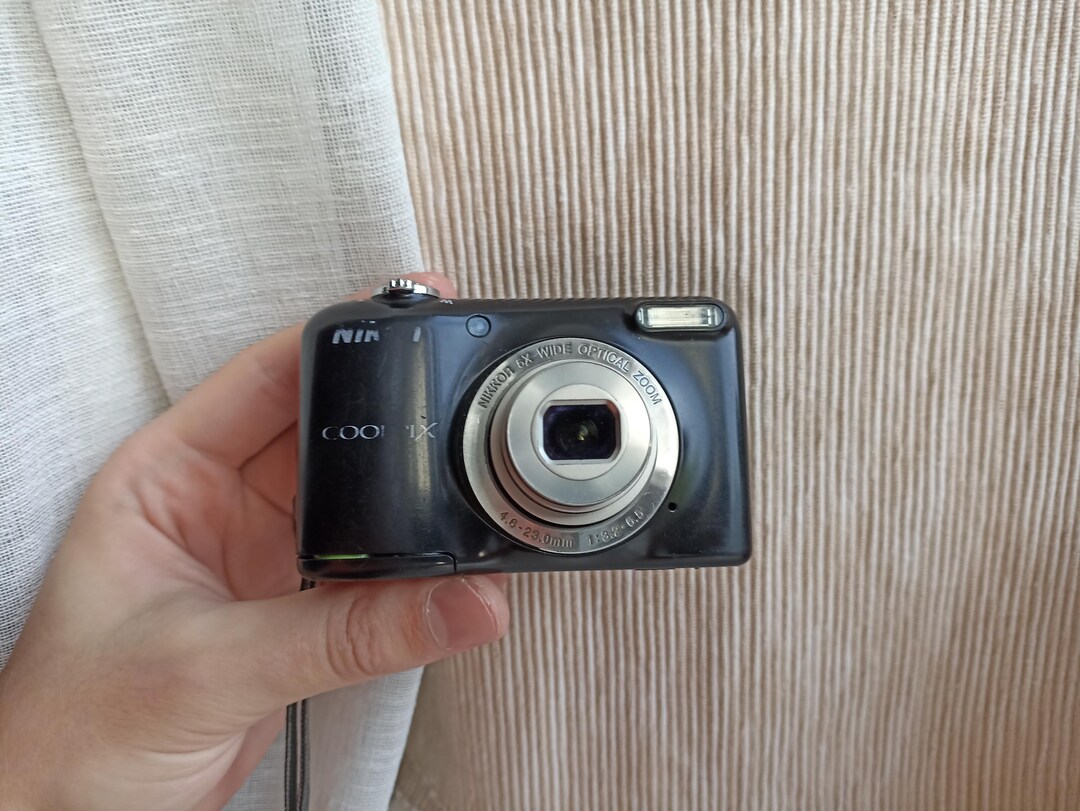 Nikon Coolpix L31 Black Digital Compact Camera Working FULL