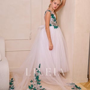 Green Flower Girl Dress with flowers, Green Girl Ball Gown, Junior bridesmaid green dress