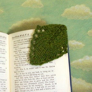 Corner Bookmark Instant Download Knitting Patterns 4 Leaf Designs image 3