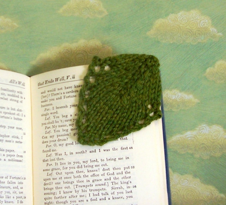 Corner Bookmark Instant Download Knitting Patterns 4 Leaf Designs image 3