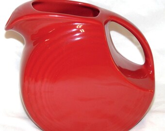 FIESTAWARE Disc Pitcher Red 64 Ounce