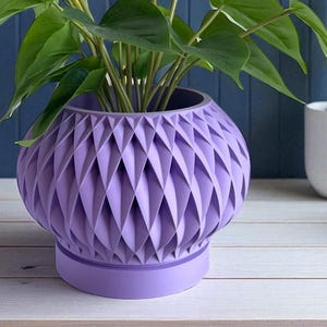 Pot de fleurs violet lilas : jardinière avec ouverture de 5 po., égouttoir inclus
