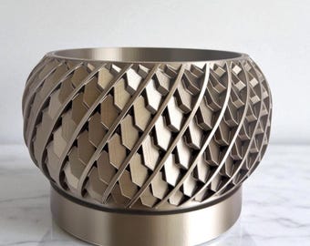 Maceta con textura de lentejuelas doradas: Maceta de PLA con textura de seda dorada