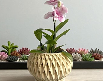 Sandstone Plant Pot: Planter with 5" Opening, Includes Drip Tray