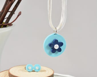 Blue Flower on Quilling Paper Disc Necklace and Stud Earrings Set