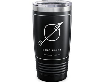 Becher mit Disziplin-Pfeil-Emblem | 590 ml Edelstahl-Reisebecher mit Ringhals