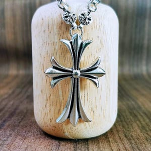 クリスタル クロスモチーフ ネックレス hearts クロスチェーン Chrome hearts cross necklace - Etsy 日本