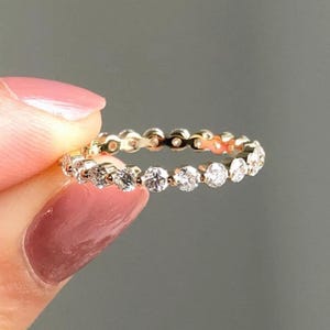 2 mm Moissanit Schwimmring 14k Weißgold Voll Eternity Moissanit Hochzeitsband Jubiläumsring Passende Bands