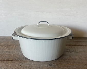 White Vintage Enamelware Pot // Black Rim & Double Handles // Vintage Kitchen