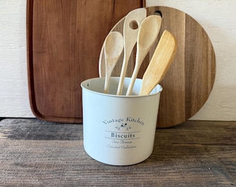 Lata de galletas de cocina vintage, Brisa Marina, Colección Limitada // Bote de cocina color crema y azul