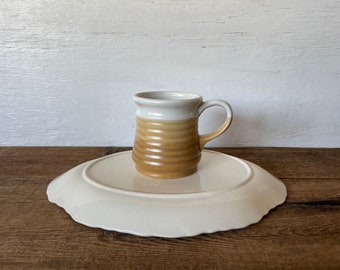 Vintage Ceramic Pottery Mug // Light Brown Cream Ribbed Pattern