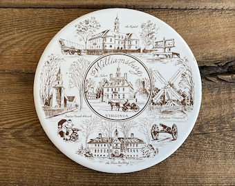Vintage Williamsburg Virginia Souvenir Trivet Hot Plate
