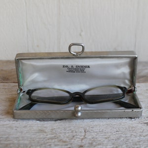 Vintage 1960's Swan Eyeglasses image 3